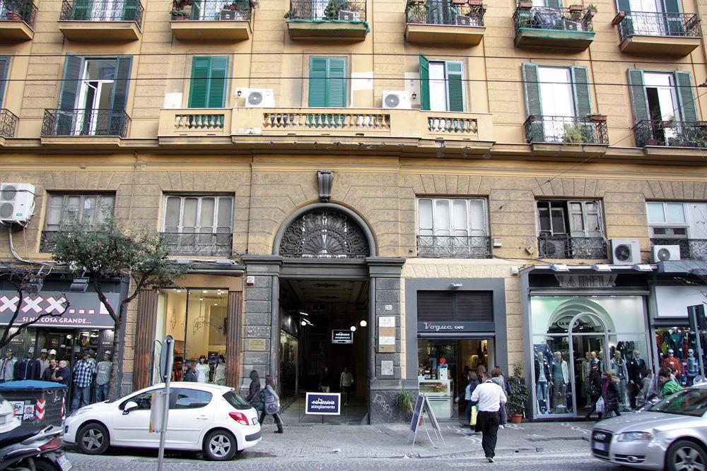 Viaggio A Napoli B&B Екстер'єр фото
