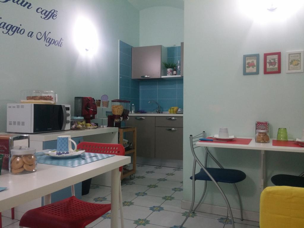 Viaggio A Napoli B&B Екстер'єр фото